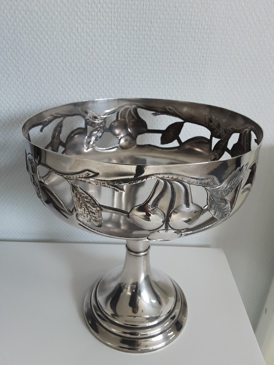 Image 1 of An art deco fruit bowl