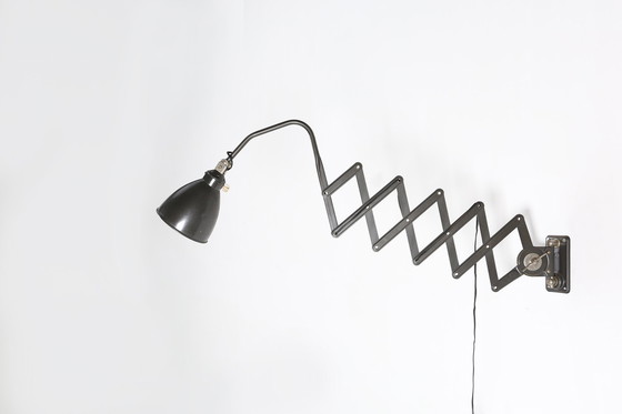 Image 1 of Lampada da parete a forbice Bauhaus in metallo nero Agi Belgium, ca. 1920
