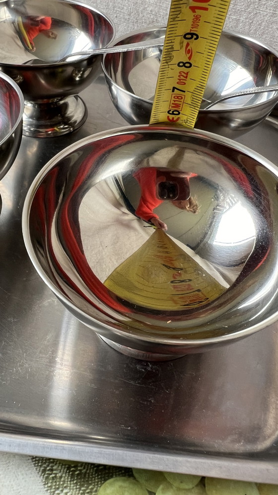 Image 1 of Coupes vintage en acier inoxydable argenté nouvelles dans leur boîte