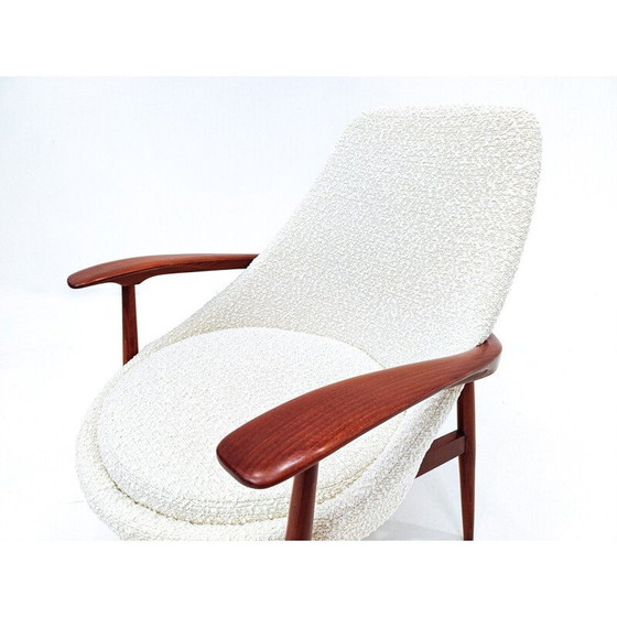 Image 1 of Coppia di poltrone vintage in legno e tessuto bianco riccio, Italia 1960