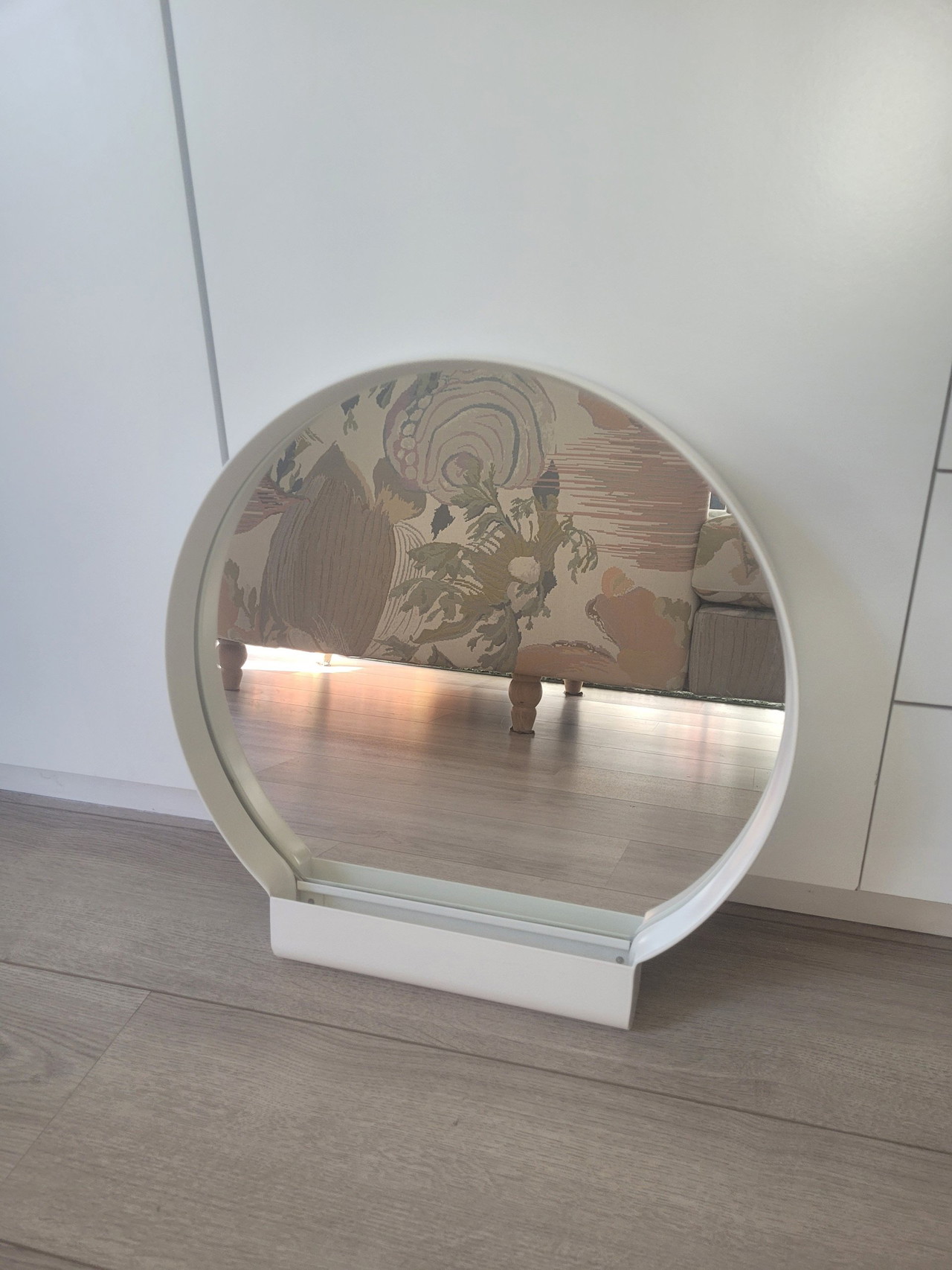 Vintage Ikea X Hay Ypperlig Mirror White Round | €85 | Whoppah Vintage Ikea X Hay Ypperlig Mirror White Round | €85 | Whoppah