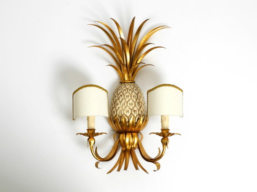 Large 1970S Gold-Plated Pineapple Florentine Wall Lamp Made Of Metal And Ceramic By Charles Maison Jansen