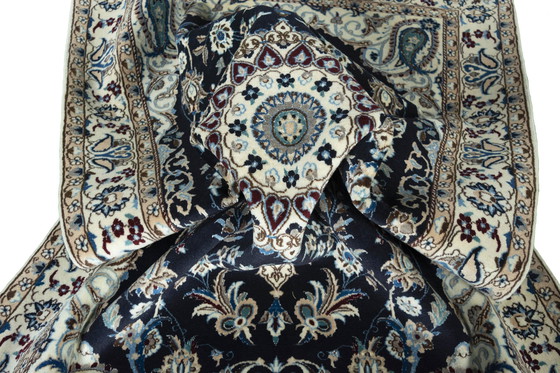 Image 1 of Hand-knotted Nain 9 La Carpet With Silk - 203 X 128 Cm