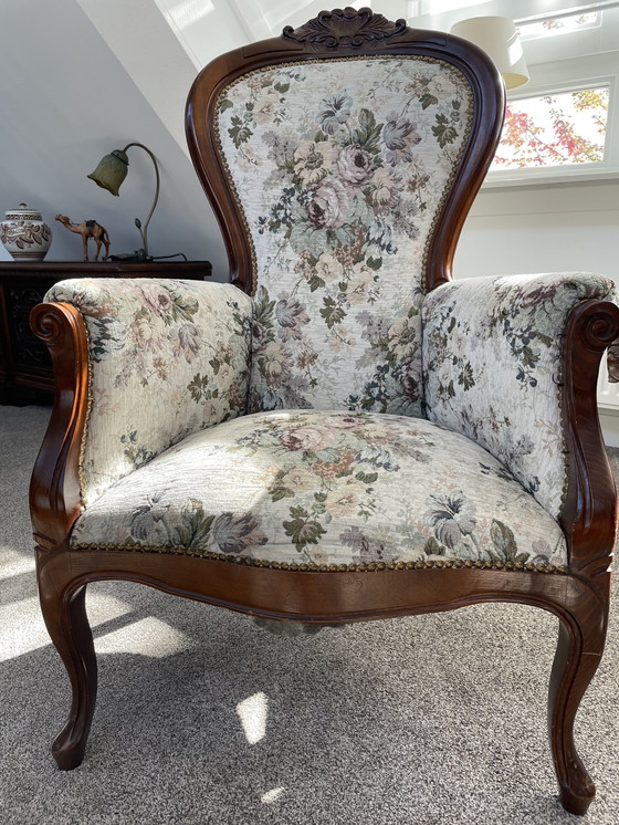 Image 1 of 2x Classic Armchairs