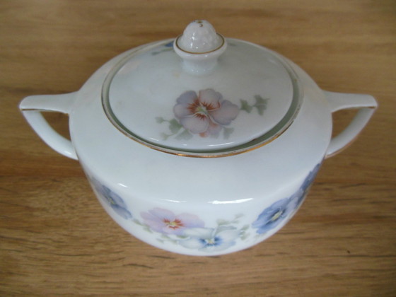 Image 1 of Tea set Hoying