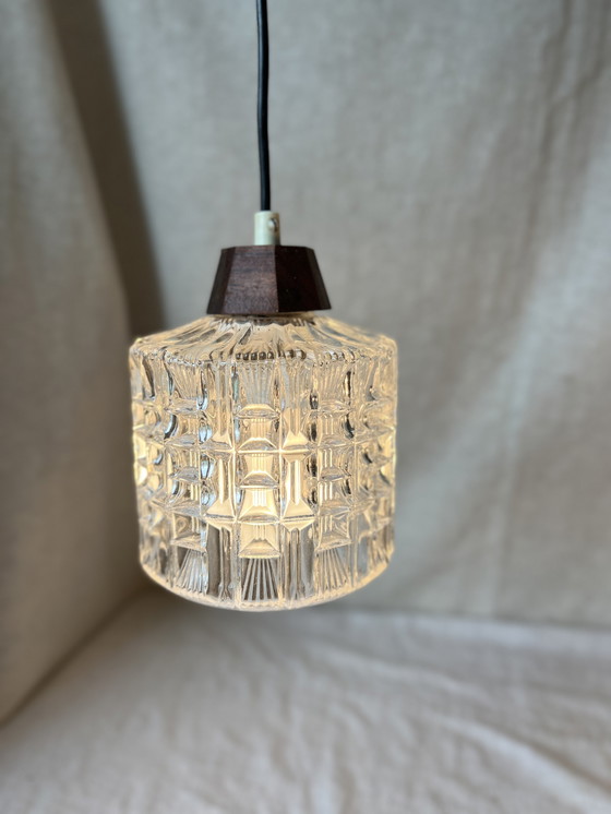 Image 1 of Lampe suspendue Mid Century avec 3 abat-jours en verre