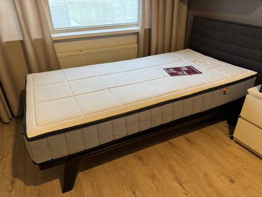 Auping Bed 100X200 Cm. In New Condition