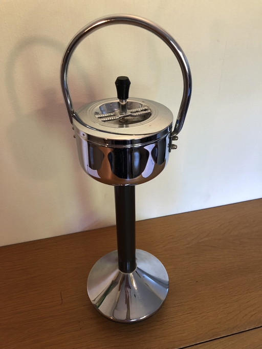 Cendrier à pousser vintage chromé