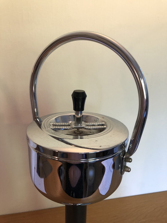 Image 1 of Cendrier à pousser vintage chromé