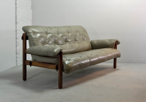 Excellent Jean Gillon Brazilian Jacarandá Wooden 3-Seat Sofa for Woodart, Brazil, 1960s.