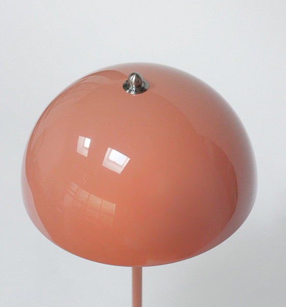 Image 1 of Flowerpot Vp3 Table Lamp By &Tradition (#2)