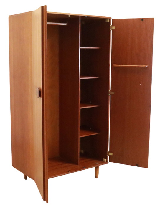 Image 1 of Stonehill wardrobe girls vintage wardrobe 'Fernilee' (armoire pour filles de Stonehill)