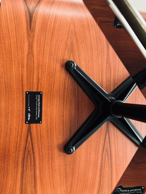 Image 1 of Loose Vitra Ottoman