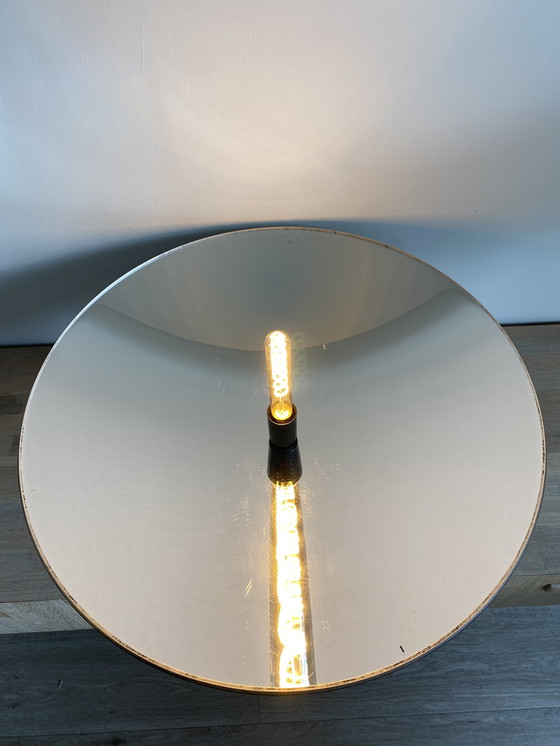 Image 1 of Parabolic mirror lamp