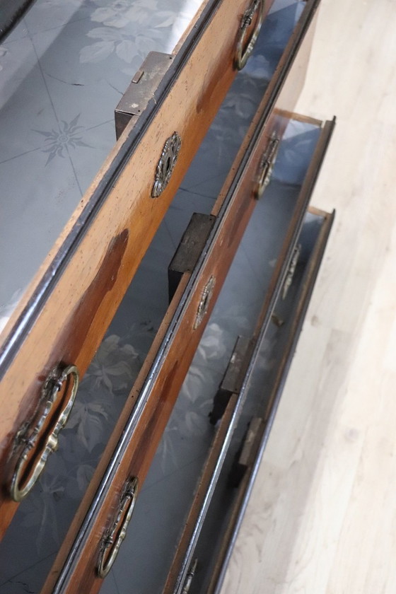 Image 1 of Cómoda antigua de madera, siglo XVII