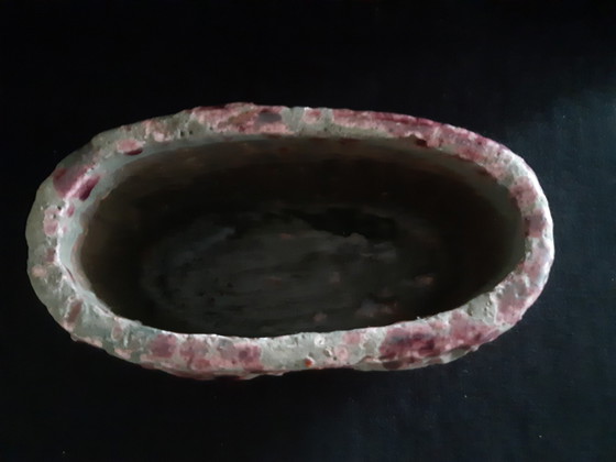 Image 1 of Maceta ovalada de cerámica Ptmd, color verde y berenjena