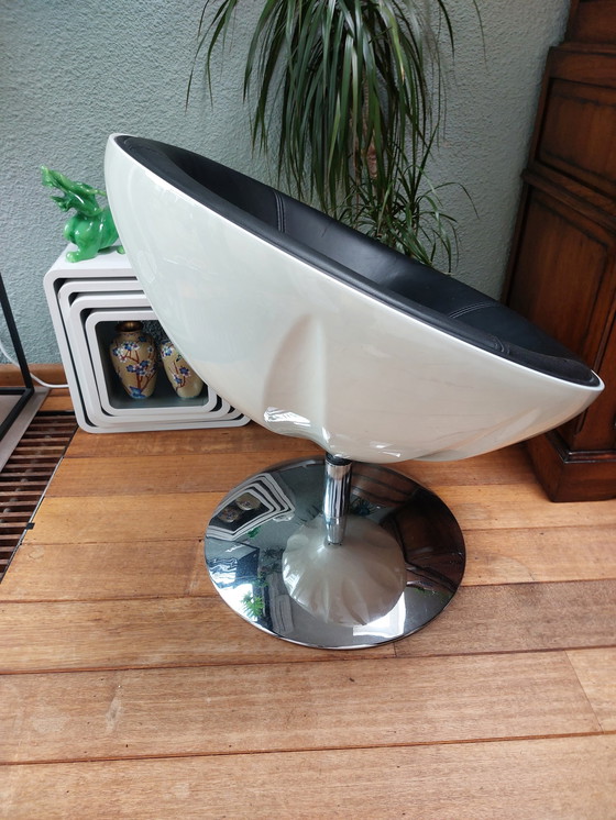 Image 1 of Vintage swivel tub chair