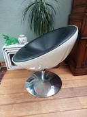 Vintage swivel tub chair