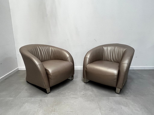 Pair of natuzzi "Liz" seats in metallic leather