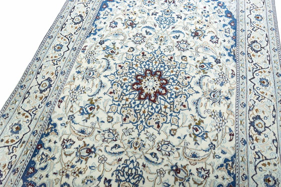 Image 1 of Hand-knotted Nain carpet with silk - 257 X 160 Cm