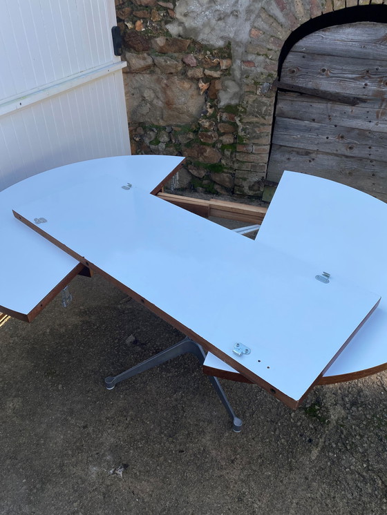 Image 1 of Charles & Ray Eames Round Alu Group Table, Herman Miller