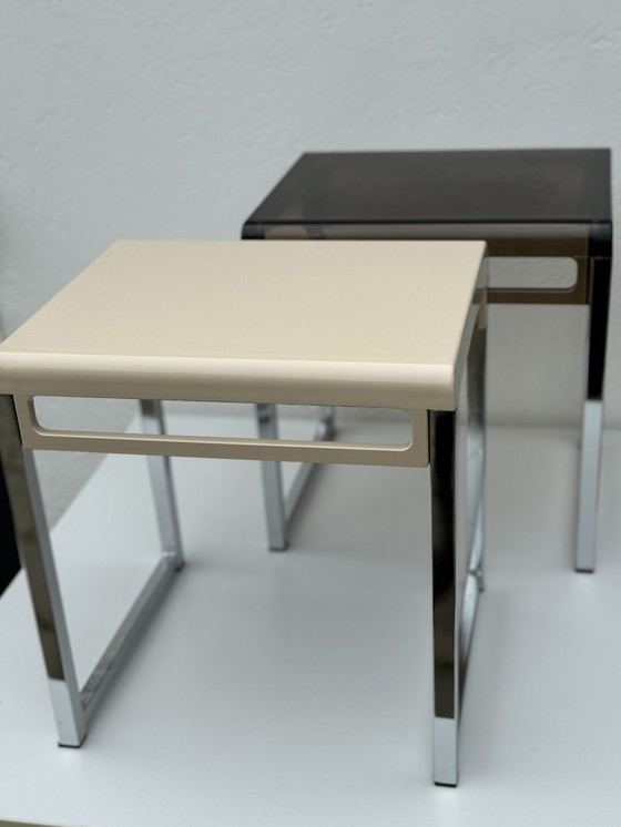 Image 1 of 2x Tables d'appoint de l'ère spatiale