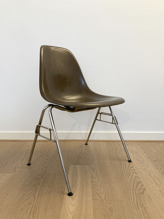 Image 1 of Eames Dss Chair, Herman Miller