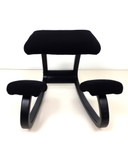 Chaise à genoux variable Varier de Peter Gosvik