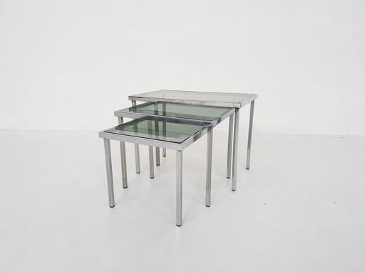 Tables gigognes en verre et chrome du Mid Century, années 1970