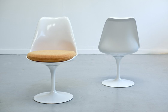 Image 1 of Set Of 8 Pivoting Tulip Chairs By Eero Saarinen For Knoll International - 1960S