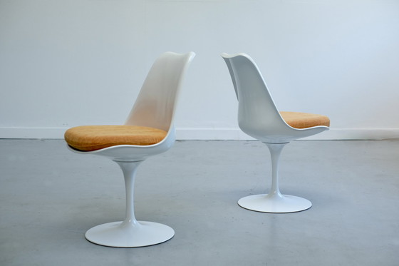 Image 1 of Set Of 8 Pivoting Tulip Chairs By Eero Saarinen For Knoll International - 1960S