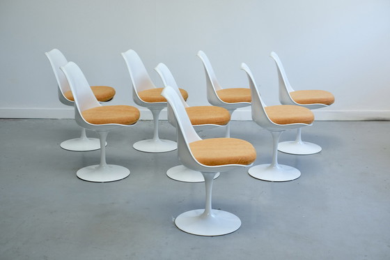 Image 1 of Set Of 8 Pivoting Tulip Chairs By Eero Saarinen For Knoll International - 1960S