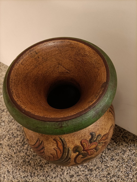 Image 1 of Etruria Montopoli Vase