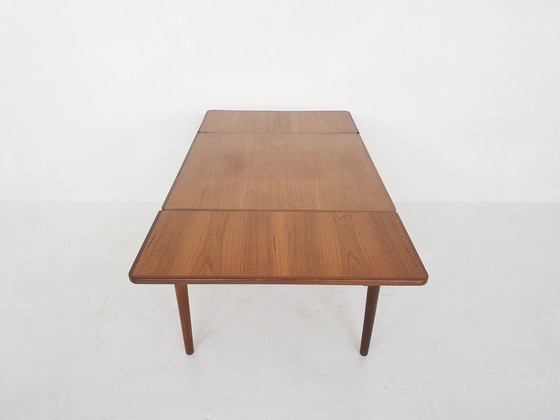 Image 1 of Teak square extendable dining table by Pastoe model TT24