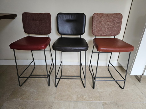 3X Bert Plantagie Kiko Barstools