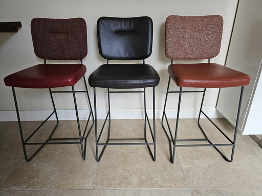 3X Bert Plantagie Kiko Barstools