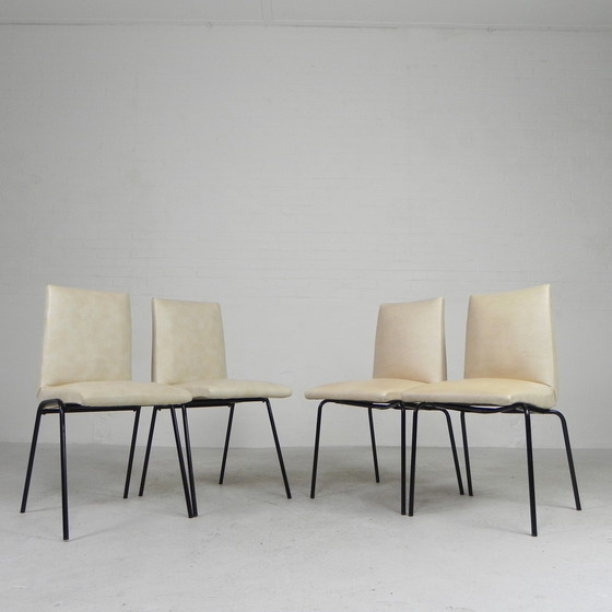 Image 1 of Ensemble de 4 chaises Meurop par Pierre Guariche, années 1950