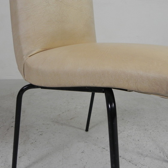 Image 1 of Ensemble de 4 chaises Meurop par Pierre Guariche, années 1950