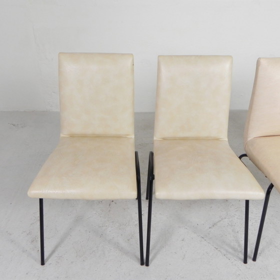 Image 1 of Ensemble de 4 chaises Meurop par Pierre Guariche, années 1950
