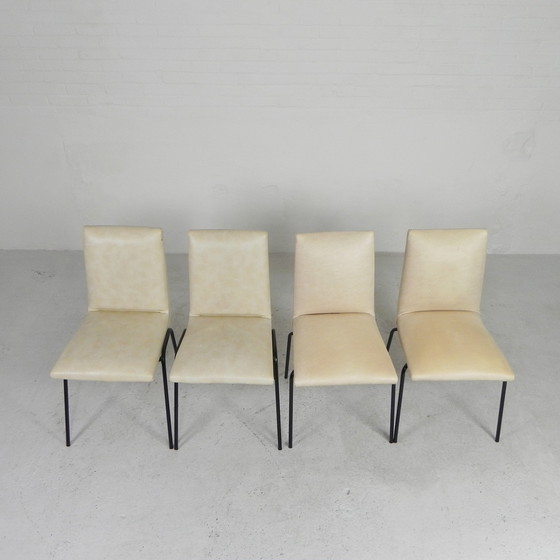 Image 1 of Ensemble de 4 chaises Meurop par Pierre Guariche, années 1950