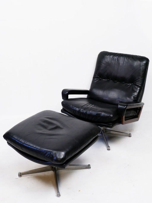 Andre Vandenbeuck King Chair With Footstool