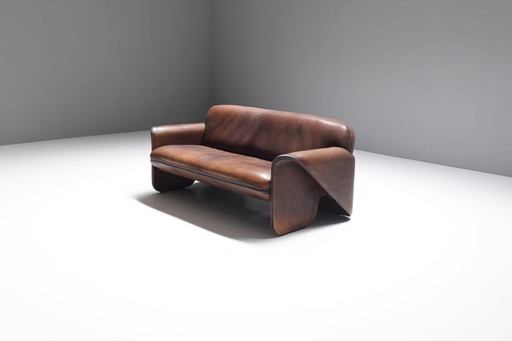 Stunning patinated DS 125 leather sofa  by Gerd Lange for De Sede Swiss