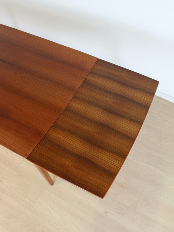 Image 1 of Vintage teak Dining Table (extendable)