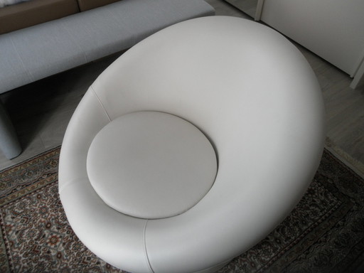 Modern White Tub Chair