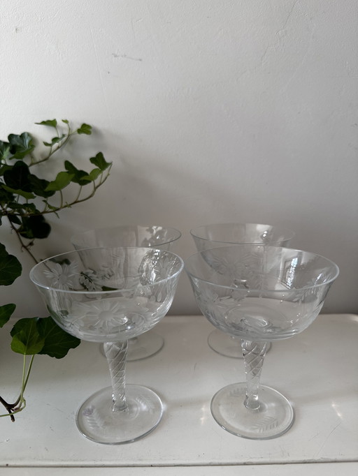 4 Crystal Coupe Champagne Glasses