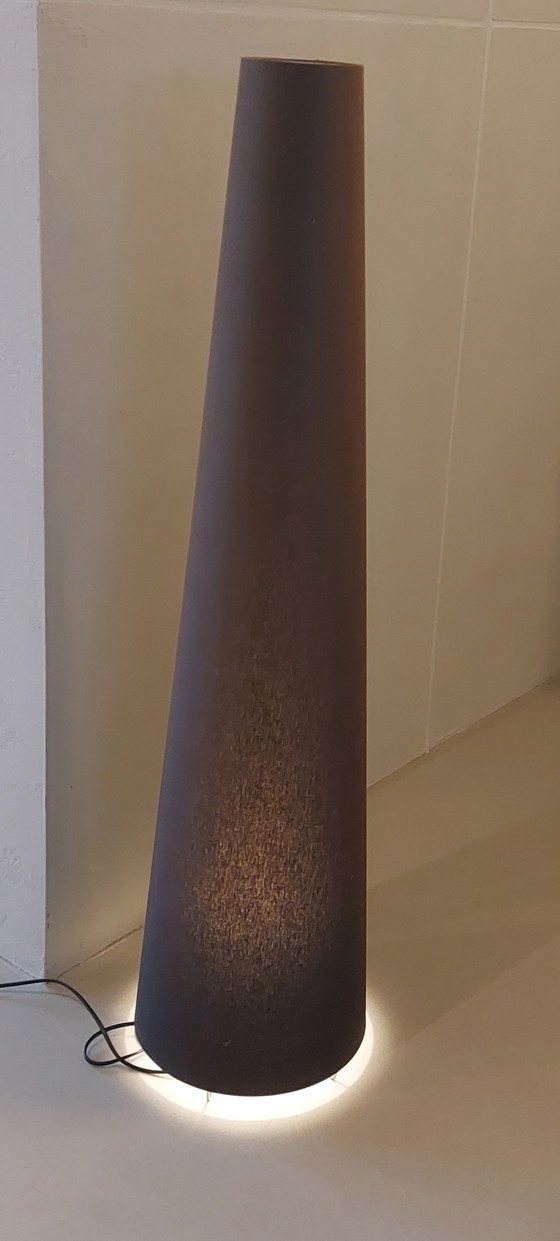 Image 1 of Moooi stable lamp