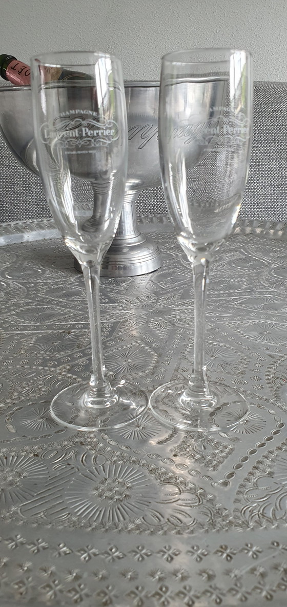 Image 1 of 23x Champagne glasses from mumm to Veuve Clicquot