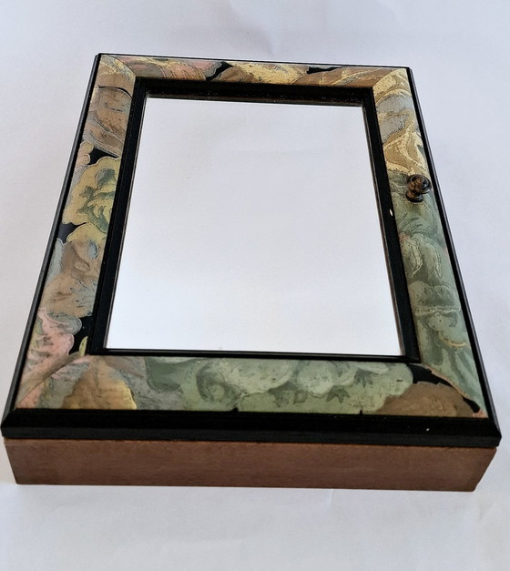 Image 1 of Cassetta portachiavi in legno vintage con specchio