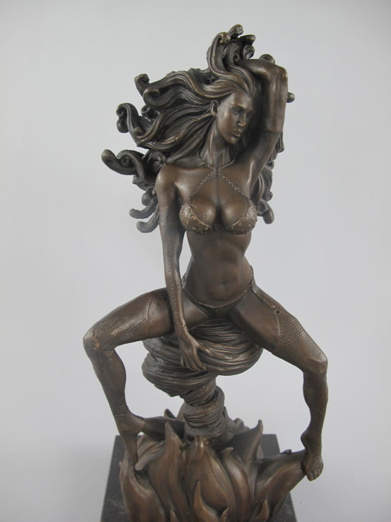 Image 1 of Statua in bronzo della dea Medusa