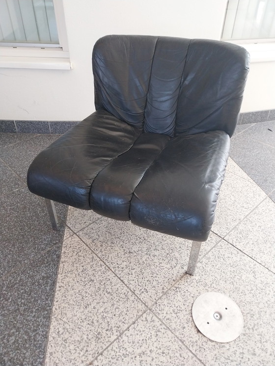 Image 1 of 1x Grisberger eurochair in black leather and chrome 1980s